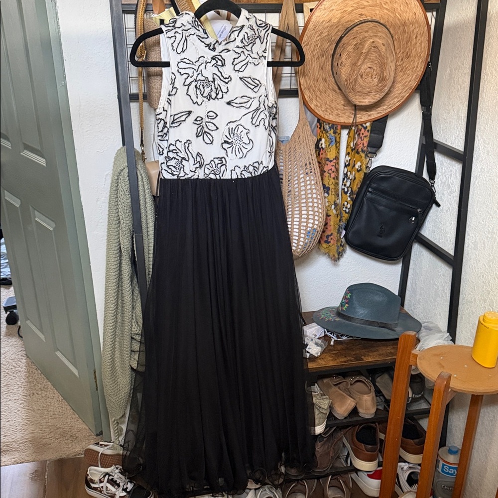 Speechless Kids so beautiful and elegant maxi Black and White Dress